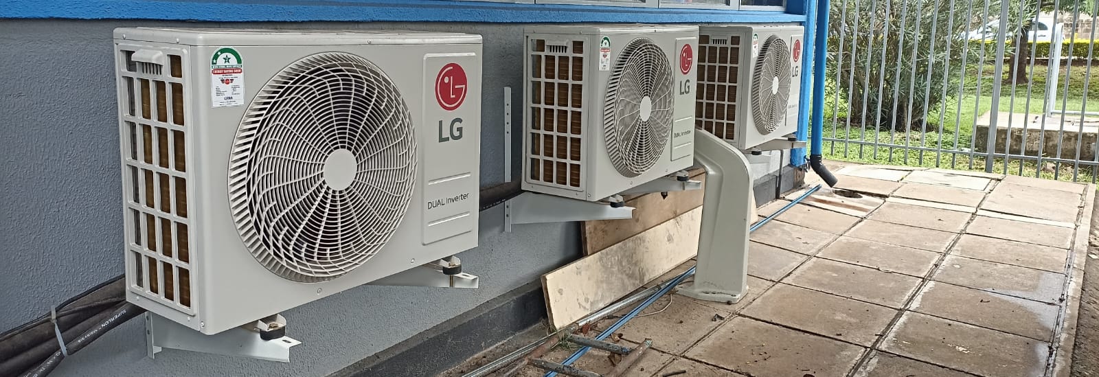 Lab Air Conditioning — Outdoor condensing units — laboratory facility